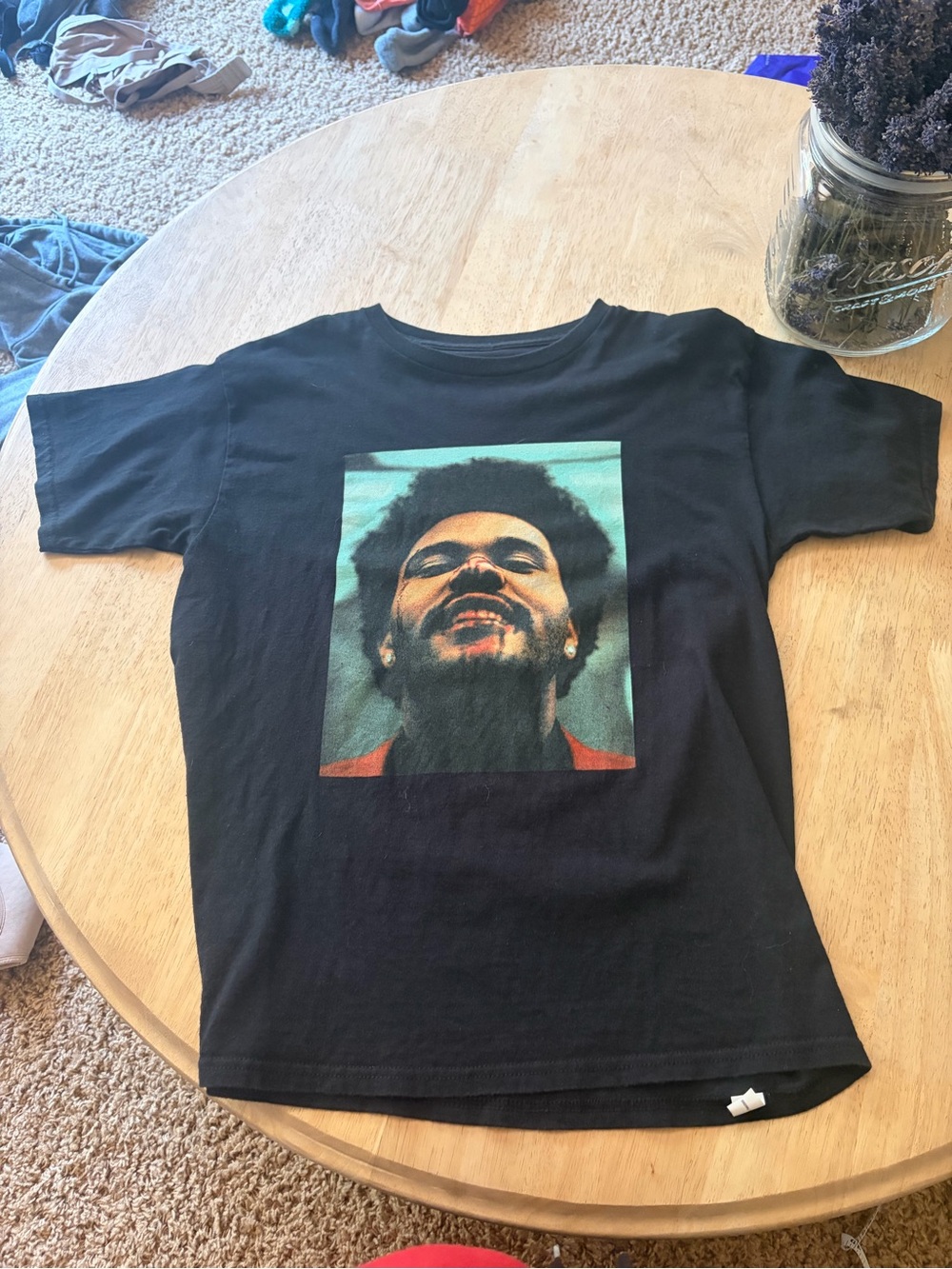Women’s small the Weekend Shirt